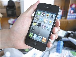 联通新政策 iPhone4陷入“涨价门”(图)