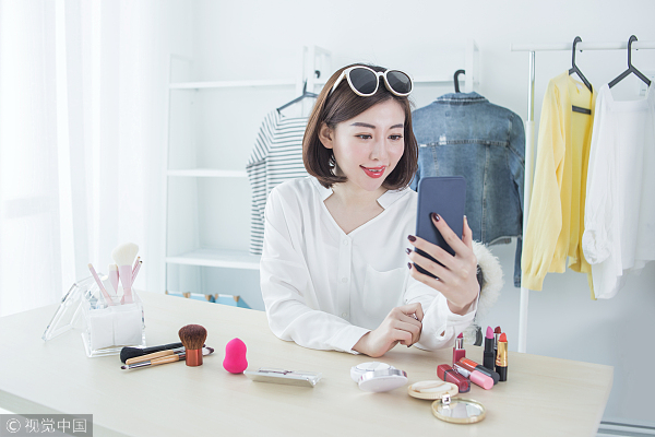 20岁30岁女性没什么特长做什么好? 主播赚钱